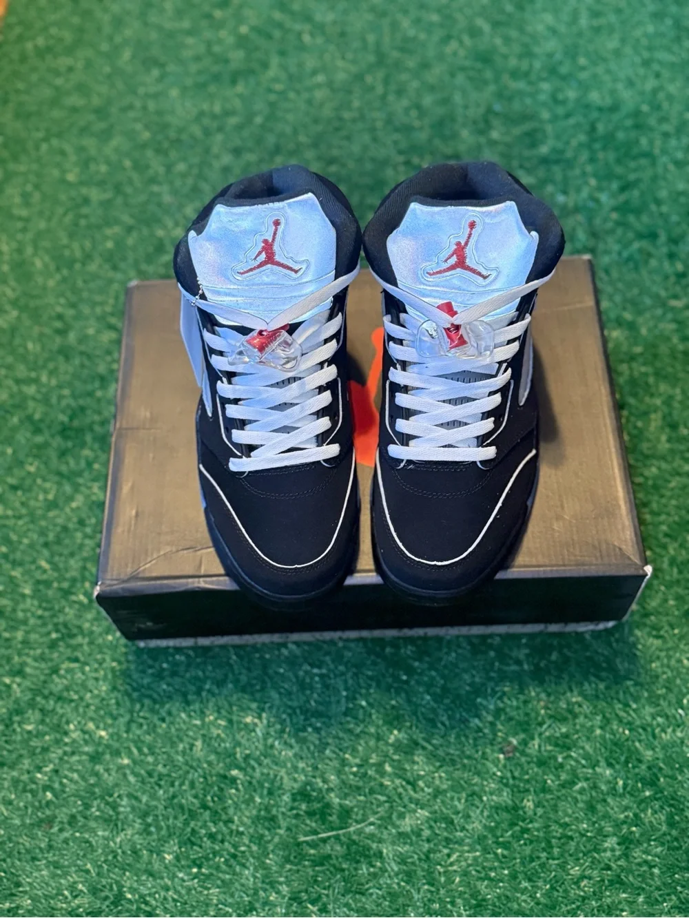 Air Jordan 5 Retro ‘Metallic Black Reimagined’ 2025
